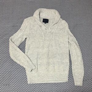 American Eagle Outfitters Men's Light Gray Sweater